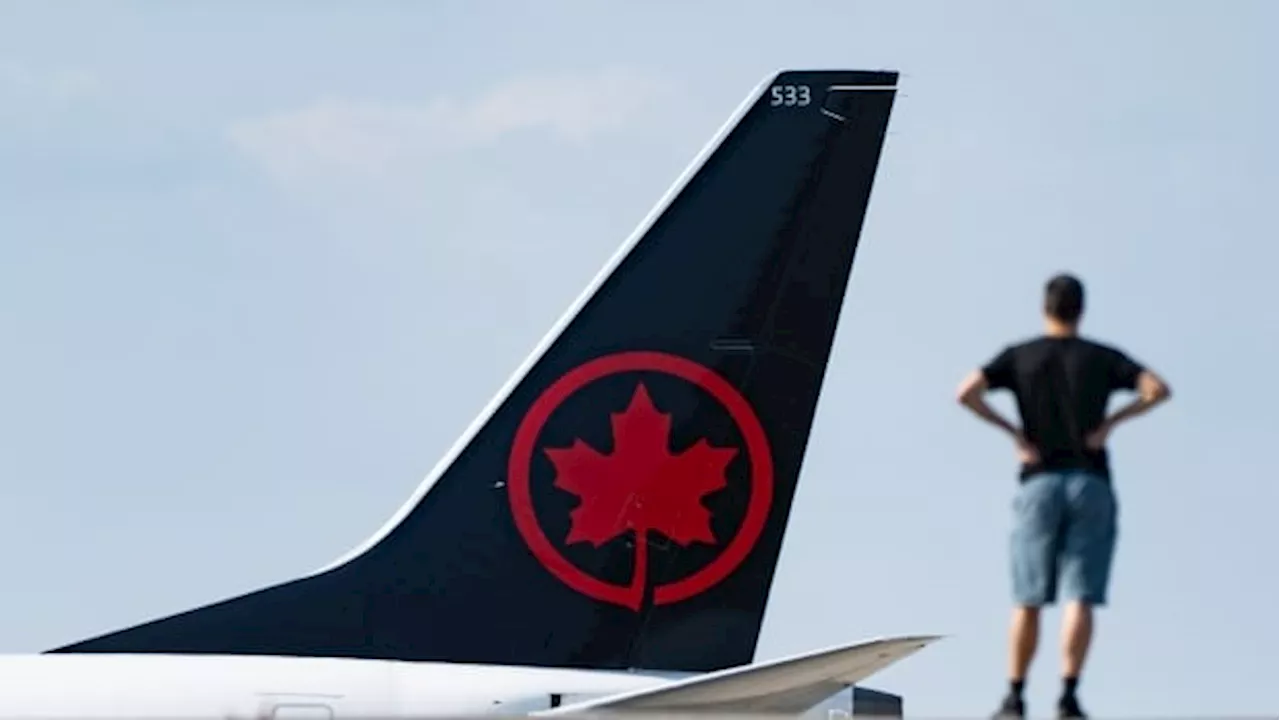 Deadline looms for Air Canada and its pilots to reach a deal