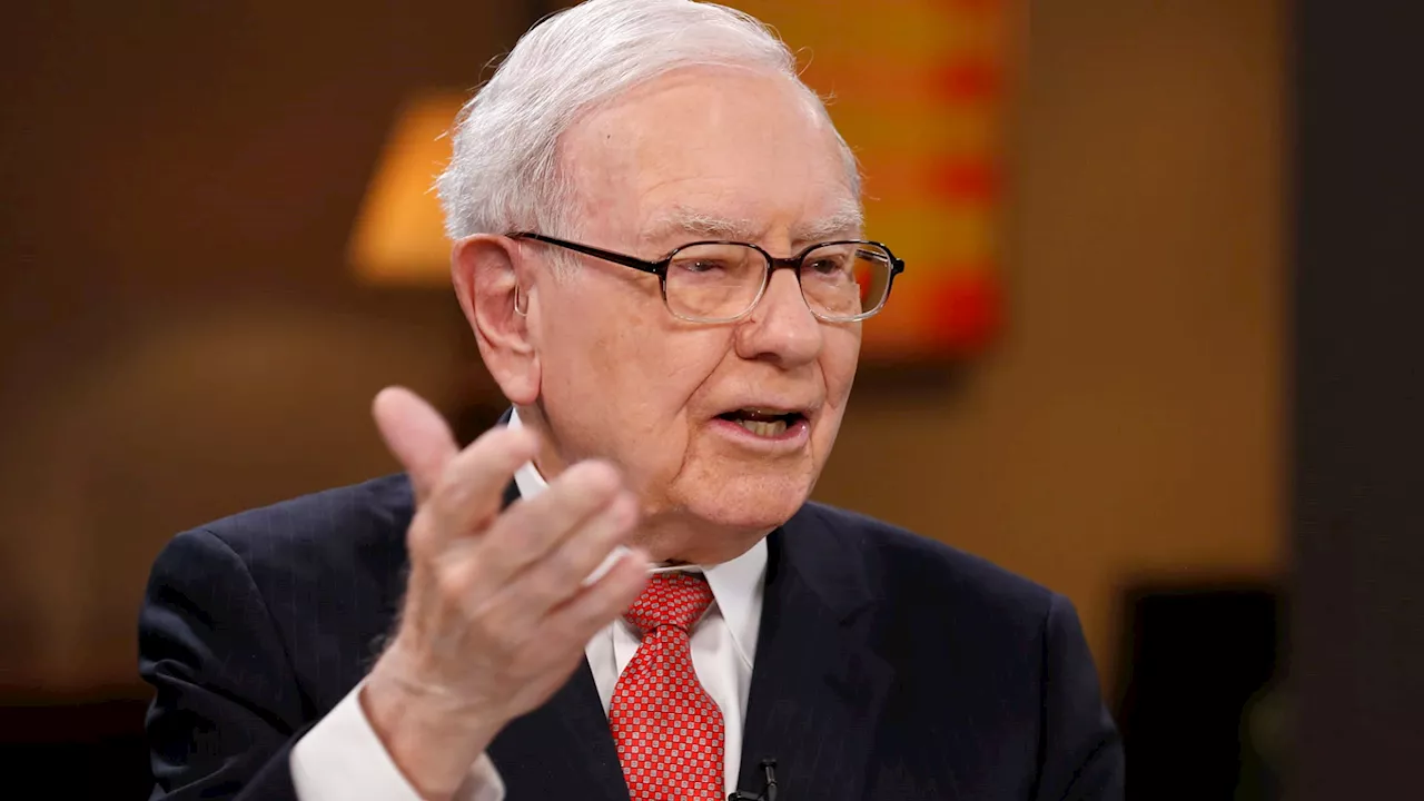 Berkshire Hathaway Top Bosses Signal Stock Might Be Overpriced