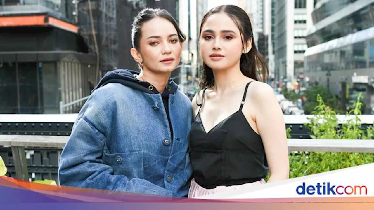 Potret Gaya Memukau Enzy Storia dan Syifa Hadju di New York Fashion Week