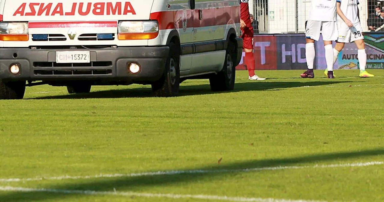 Tragedia sul campo sportivo: bambino muore schiacciato durante una partita