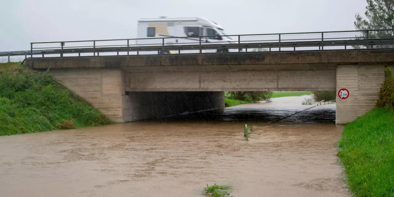 Wetter: Erste Überschwemmungen in Bayern, fünf Tote nach Starkregen in Rumänien