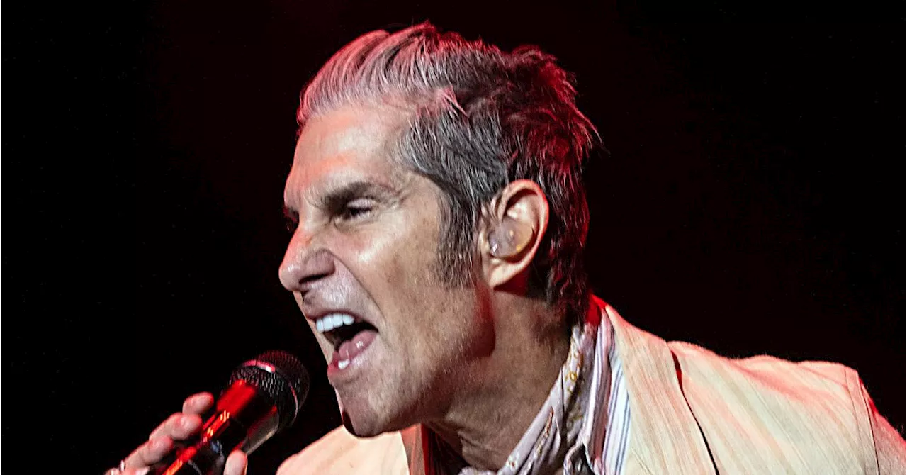 Jane's Addiction Show Ends Abruptly After Perry Farrell Punches Guitarist Dave Navarro