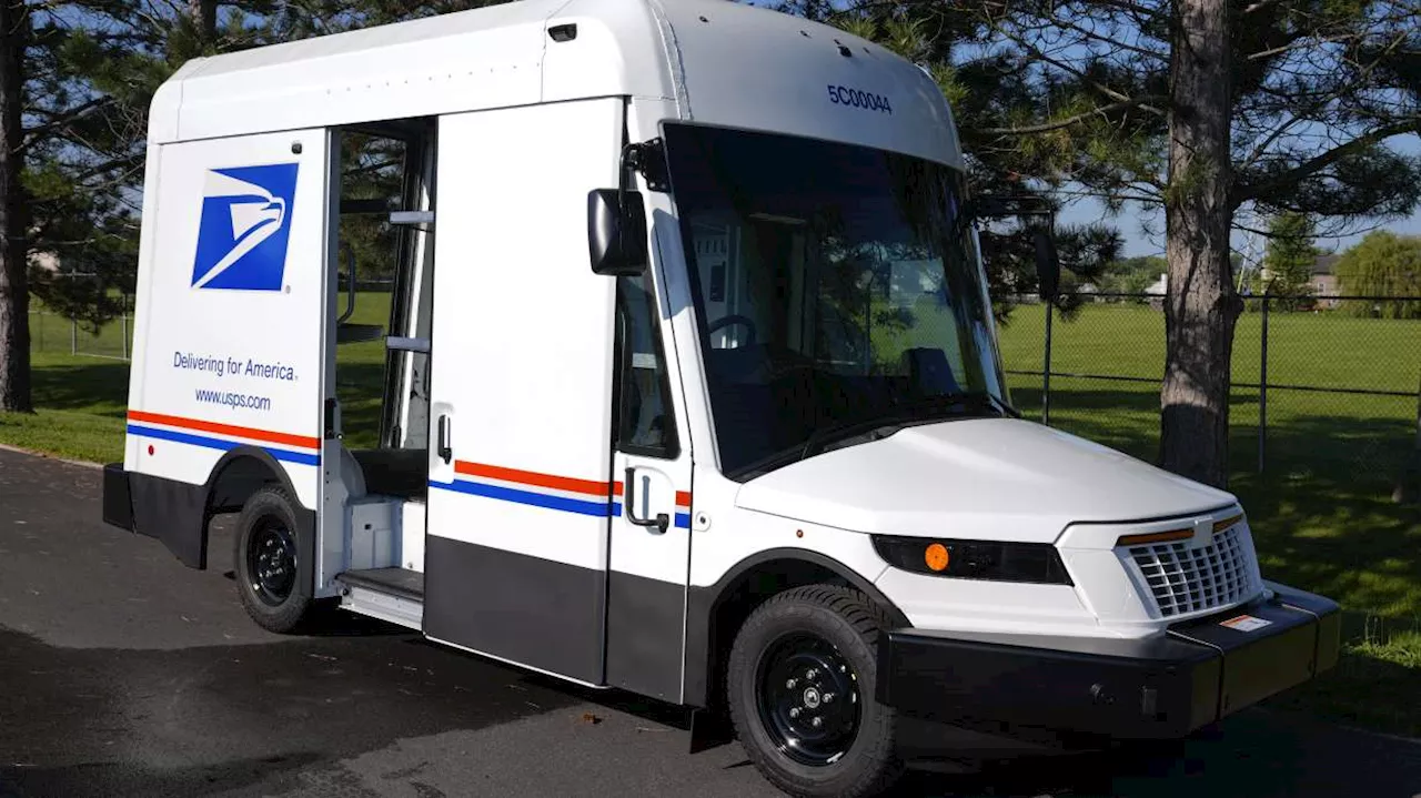 USPS' long-awaited new mail truck makes its debut to rave reviews from carriers