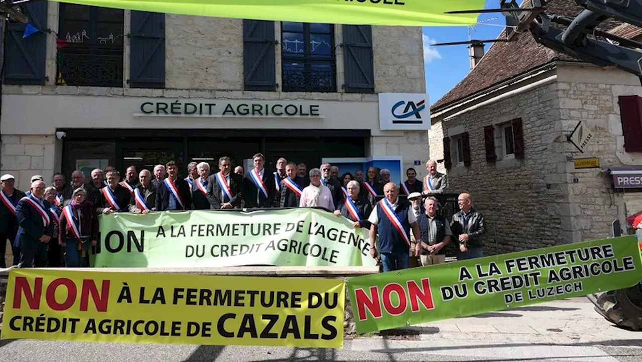 Fermeture d’agences du Crédit Agricole dans le Lot : 300 manifestants dans la rue