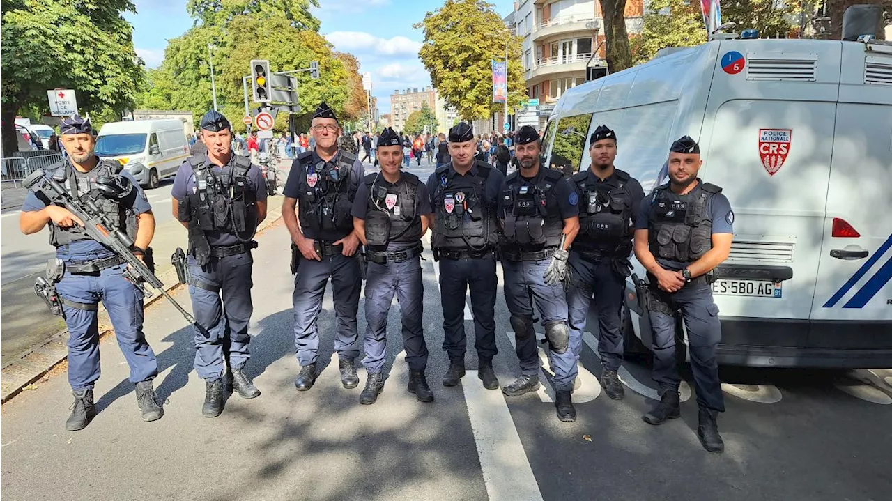 Les CRS, couteau suisse de la Braderie de Lille