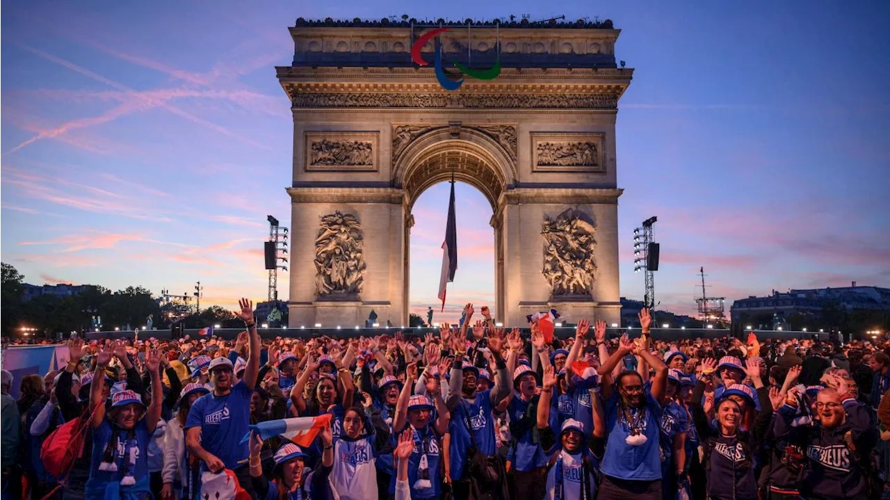 Teddy Riner clôt en beauté le défilé des champions sur les Champs-Élysées