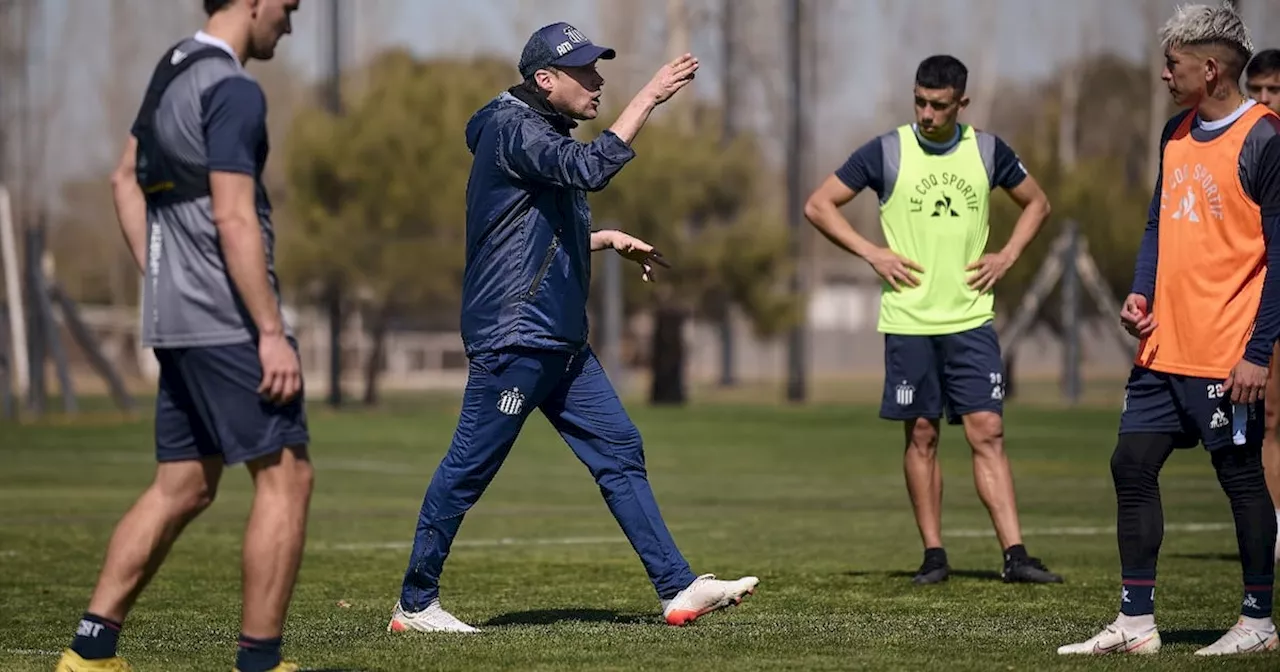 El equipo que dispondría Alexander “el Cacique” Medina para el Talleres-Rosario Central