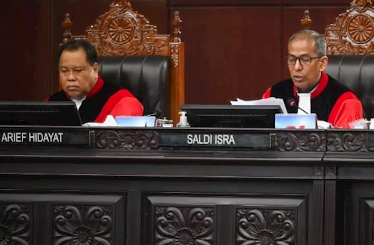 Utak-Atik Batas Usia Pejabat Publik Hadirkan Ketidakpastian Hukum