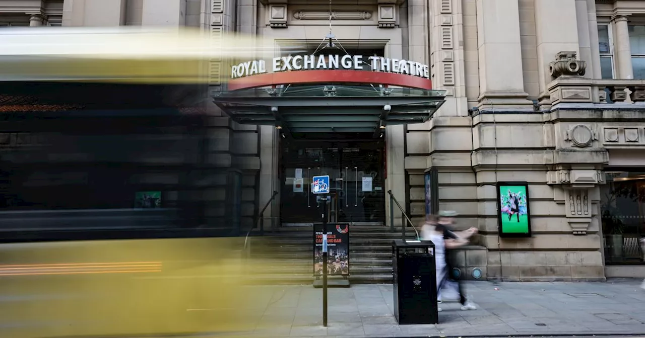 Royal Exchange Theatre goers turn up to find 'lights off' after show cancelled