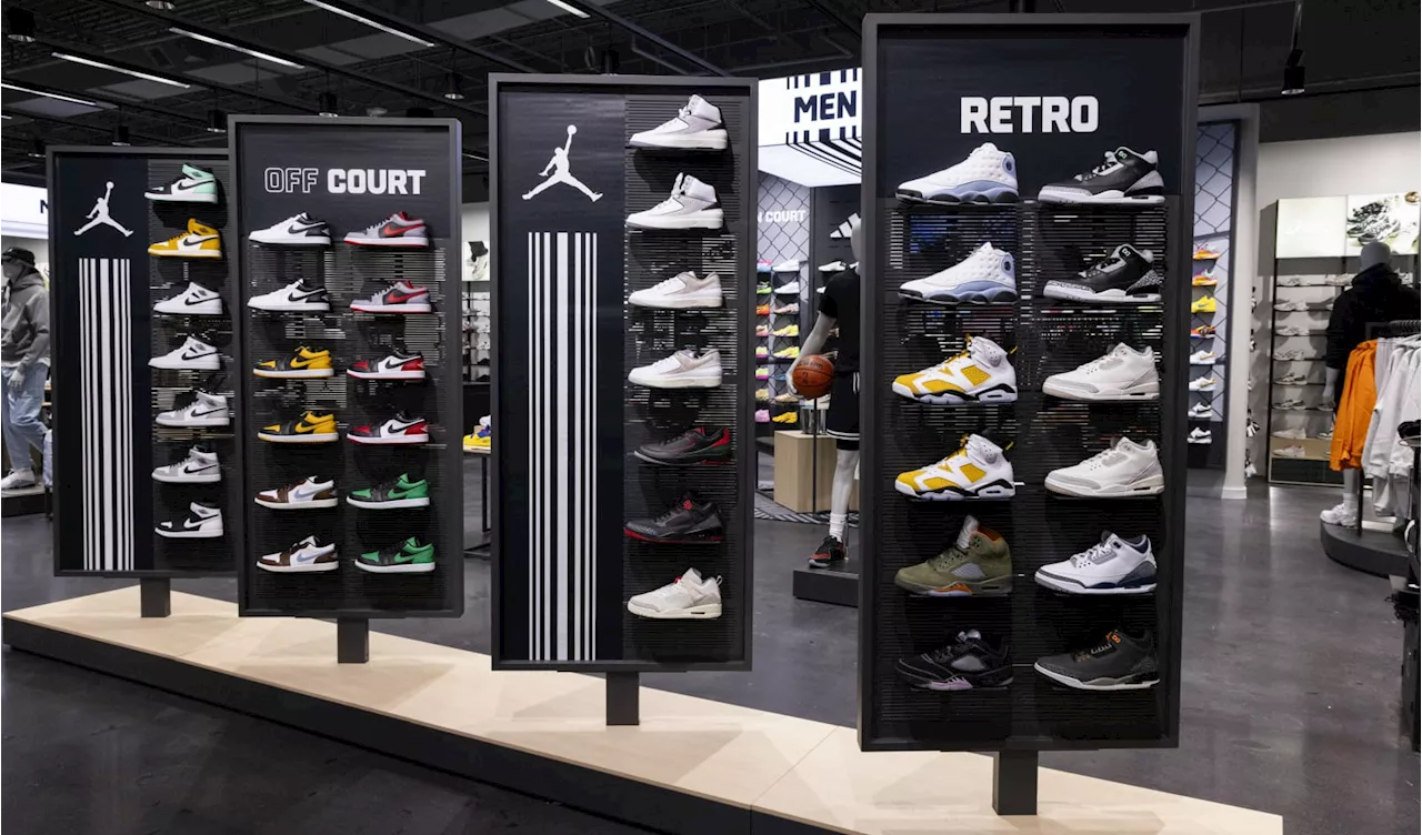 Foot Locker CEO Says Physical Stores and Online Shopping Remain Important