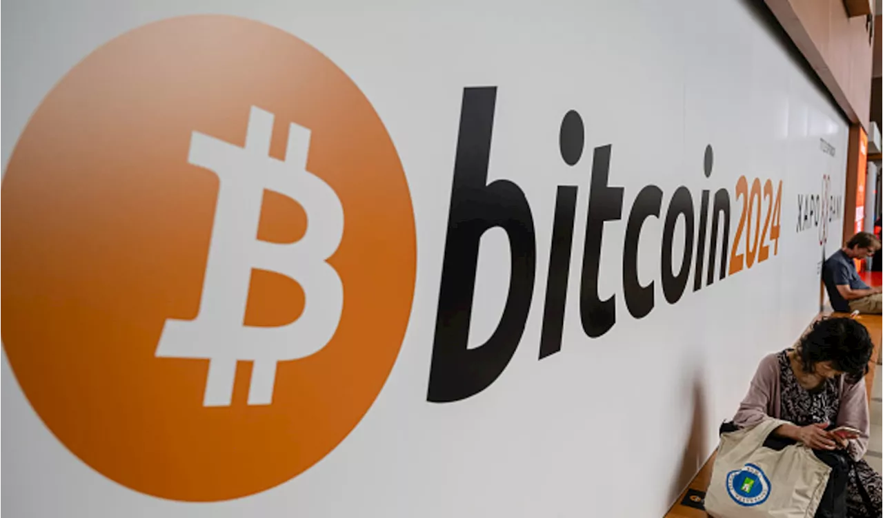 Bitcoin network hits record level of power, but falling profits push miners to AI