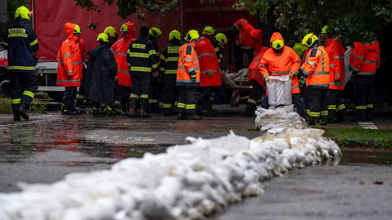 Dörfer in Polen schon evakuiert: Bayern und Sachsen rüsten sich fürs Hochwasser