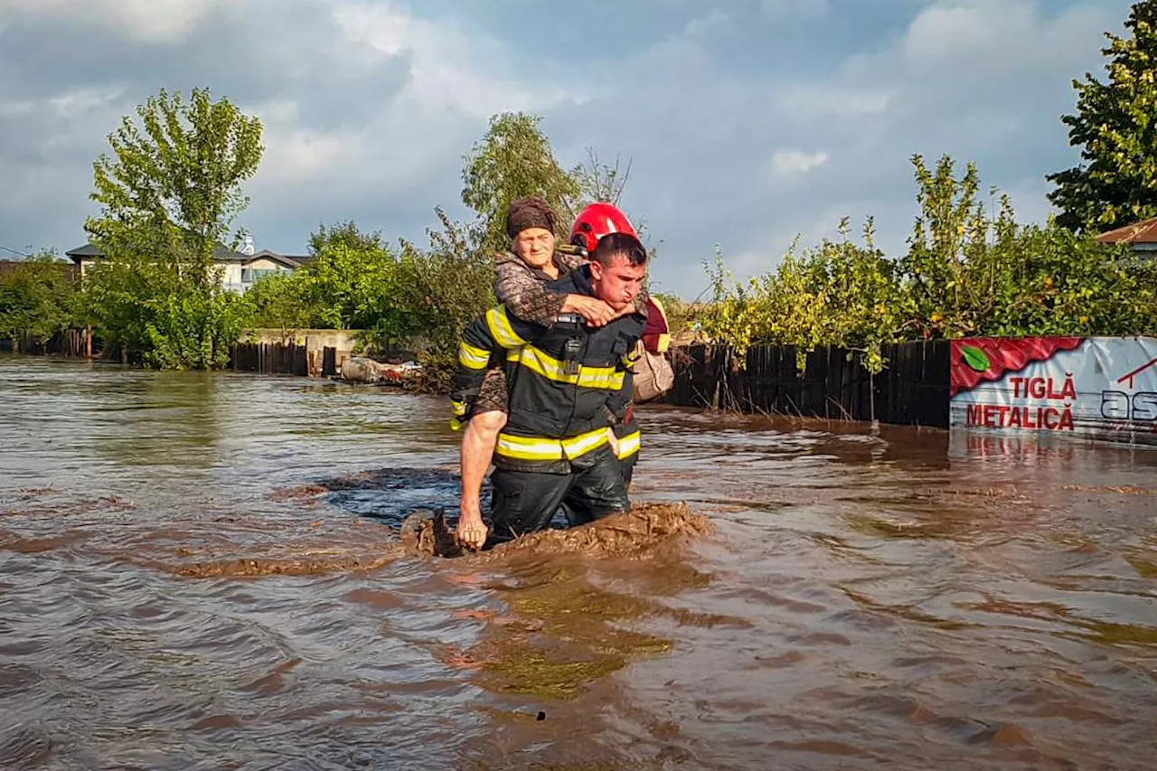 Storflom i Sentral-Europa – fire personer har omkommet i Romania