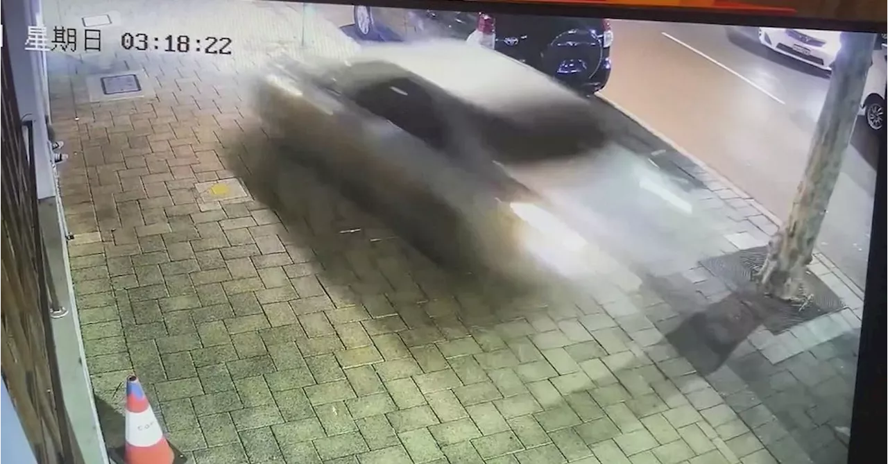 Taxi Driver Assaults Passenger, Crashes Into Restaurant