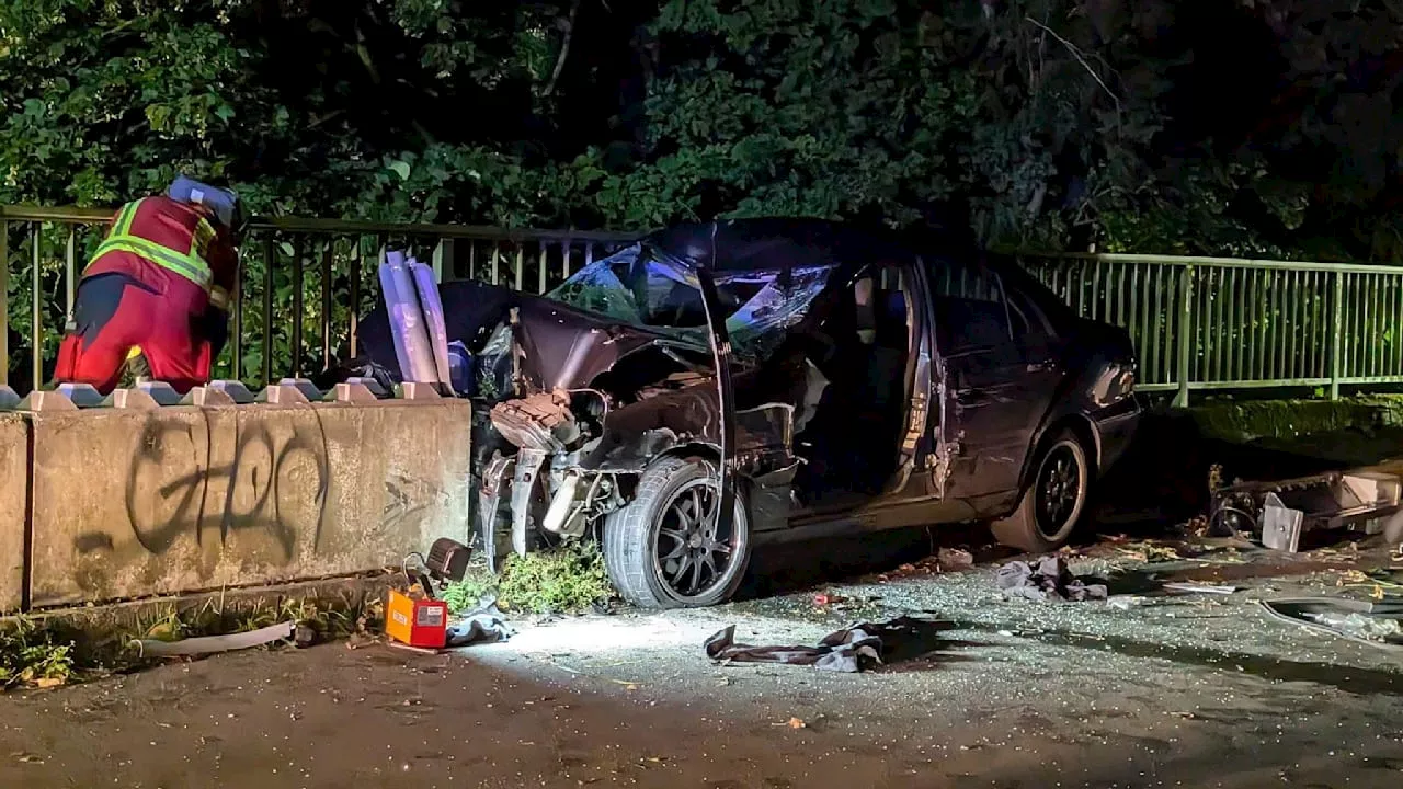 Unfall in Lengerich (NRW): Mercedes schleudert Bauarbeiter von Brücke