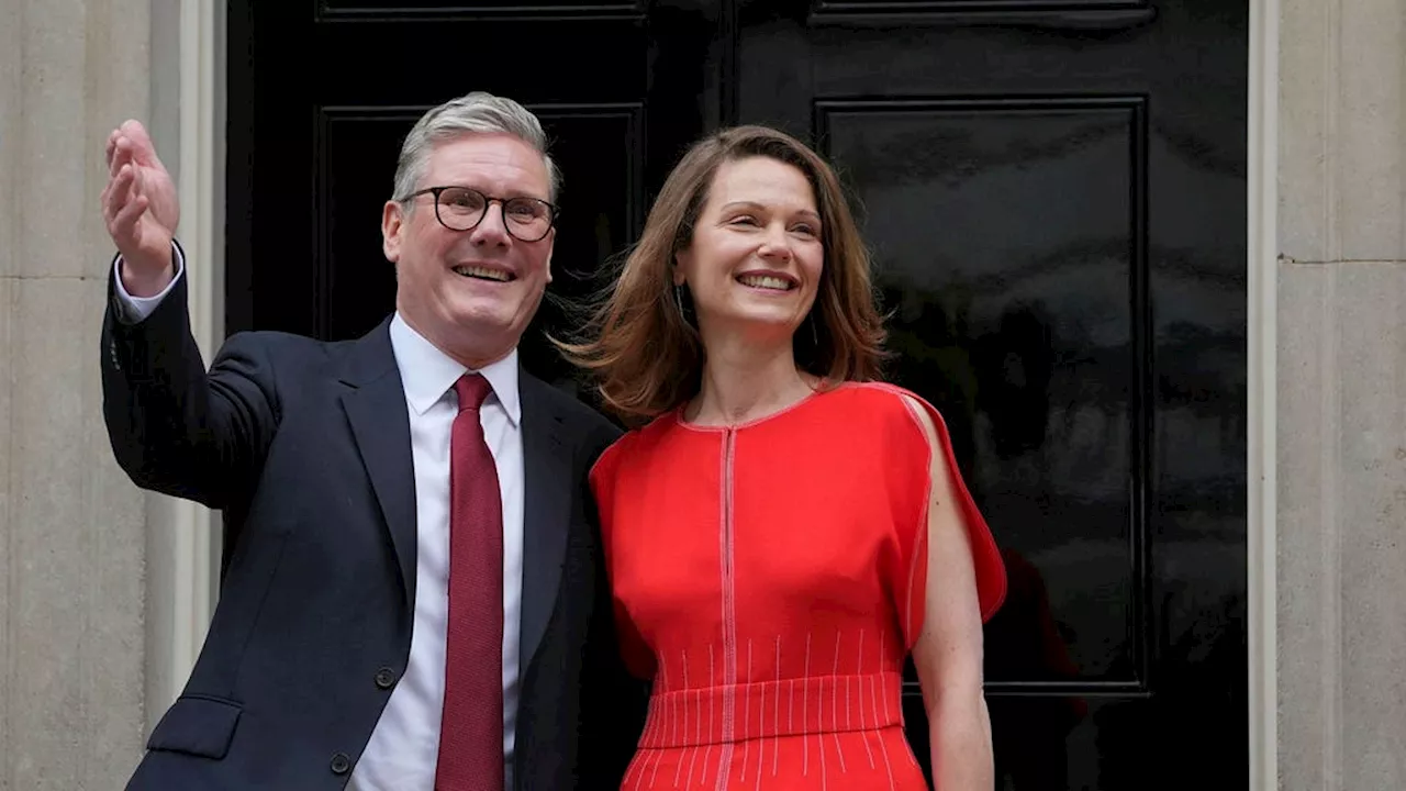Premiärminister Keir Starmer i blåsväder – om fruns kläder