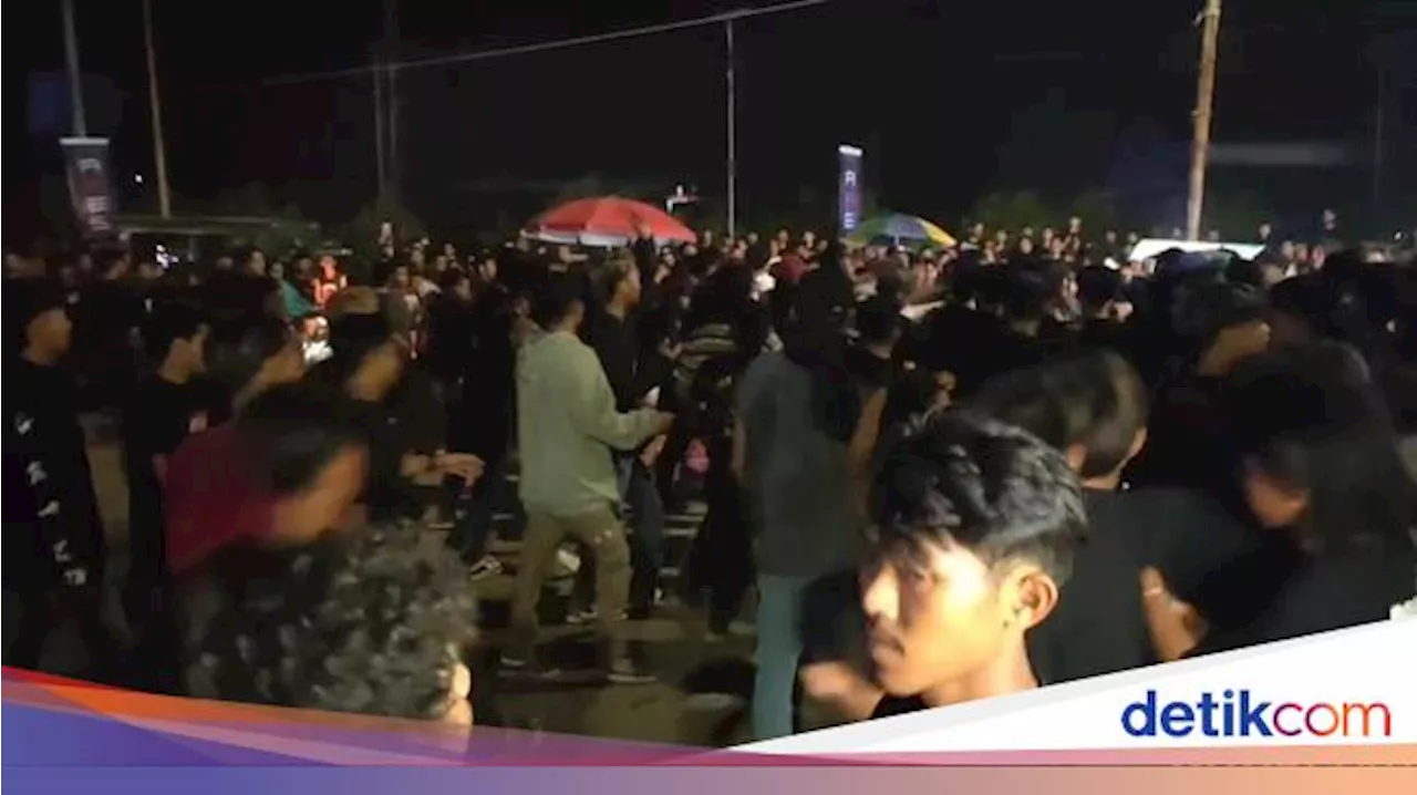 Detik-detik Polisi Setop Konser SID di Pekalongan Buntut Ricuh