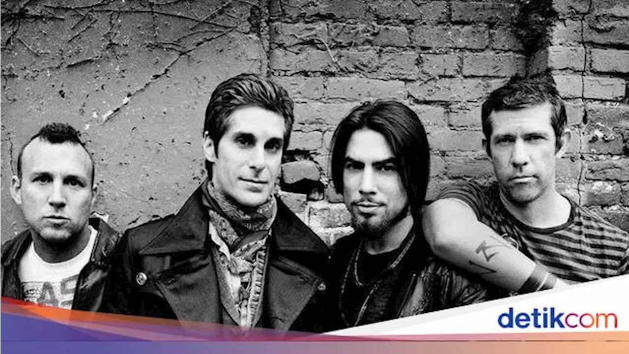 Perry Farrell Naik Pitam, Pukul Dave Navarro di Panggung Konser Jane's Addiction