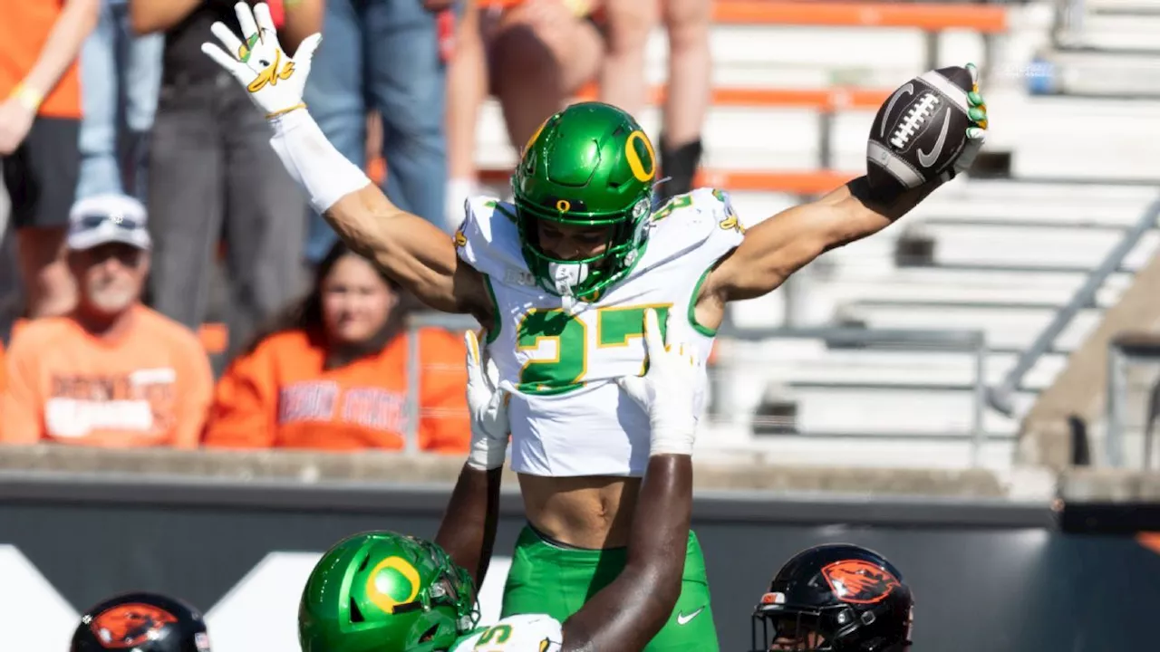 Oregon puts it all together in rivalry rout of Oregon State