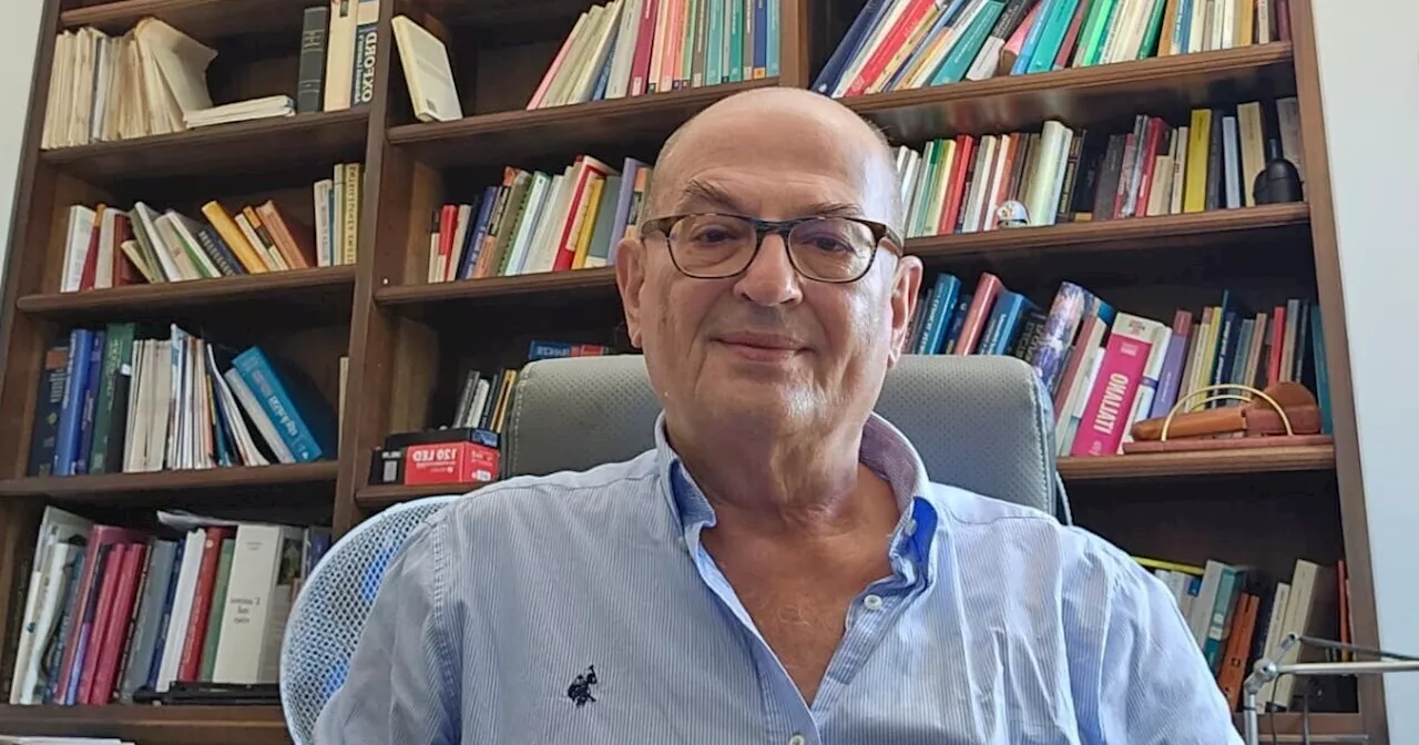 Pierluigi Brustenghi: “La scrittura a mano e i congiuntivi sono le medicine per la mente”