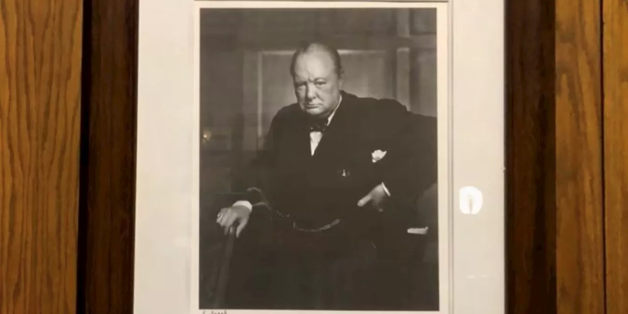 Un celebre ritratto rubato di Winston Churchill è stato trovato in Italia