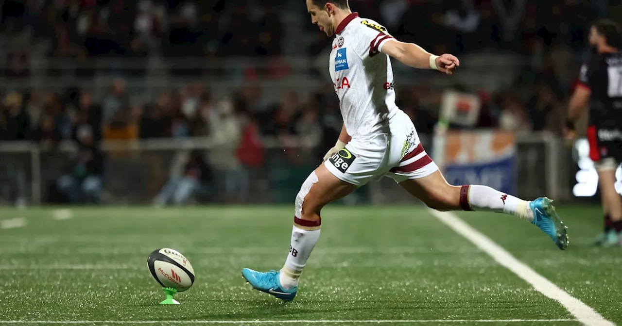 Joey Carbery suffers suspected hand fracture in first game for Bordeaux Bègles