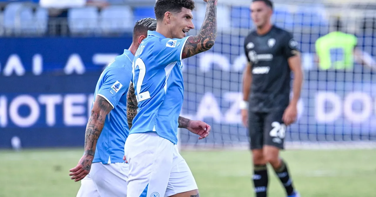 Serie A, poker Napoli al Cagliari: terza vittoria di fila e Juve superata in classifica