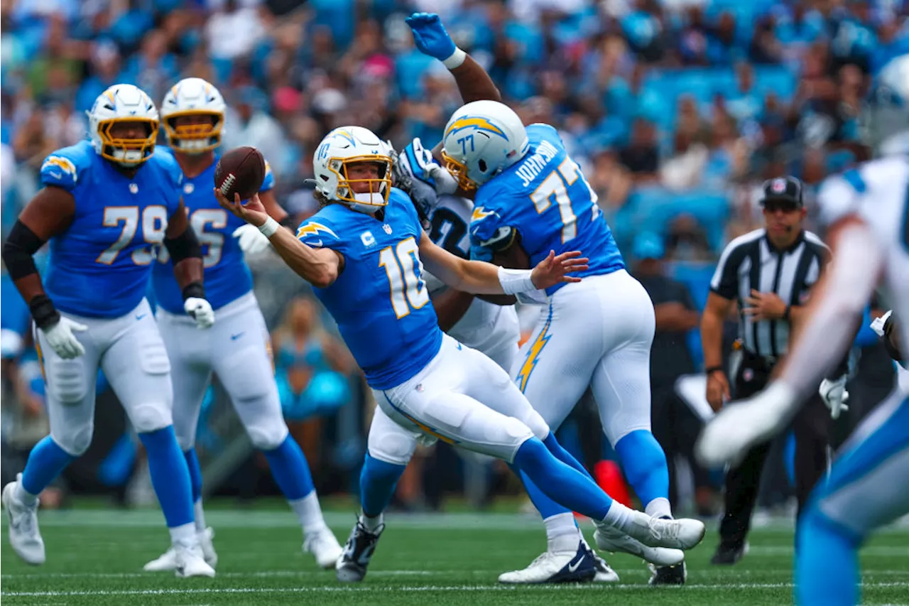 Justin Herbert throws 2 touchdowns to Quentin Johnston; Chargers hammer Panthers 26-3 to remain unbeaten