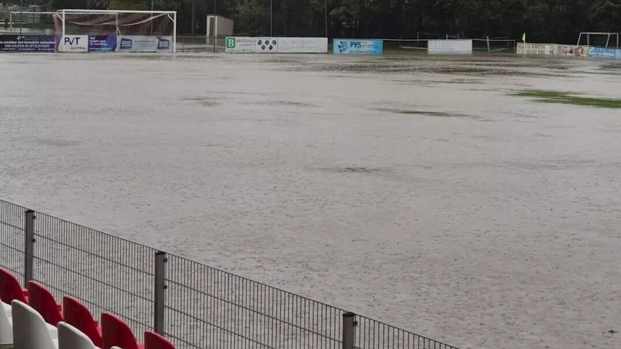 Beide Teiche in Neudorf übergelaufen, Sportplatz schwimmt