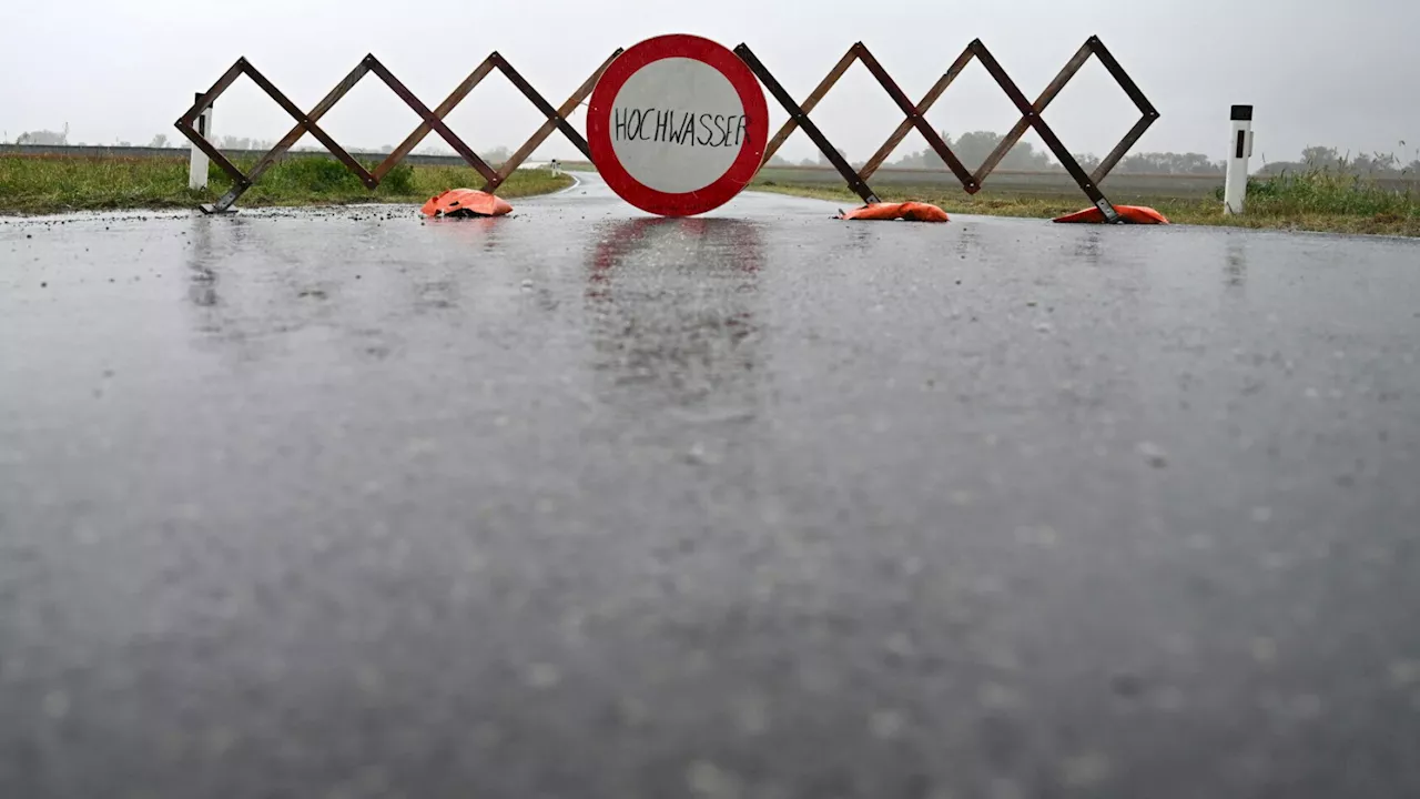 Bezirk Horn: Immer mehr Straßen gesperrt