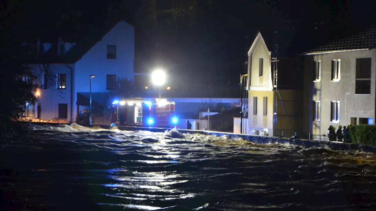 Hochwasser: HQ 100 überschritten, kritische Lage in einigen Gemeinden