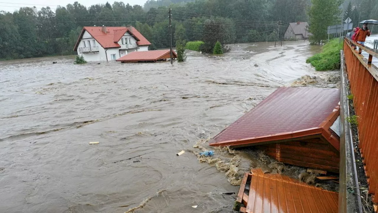 Overstromingen in zuiden van Polen • Dodental Roemenië naar vijf