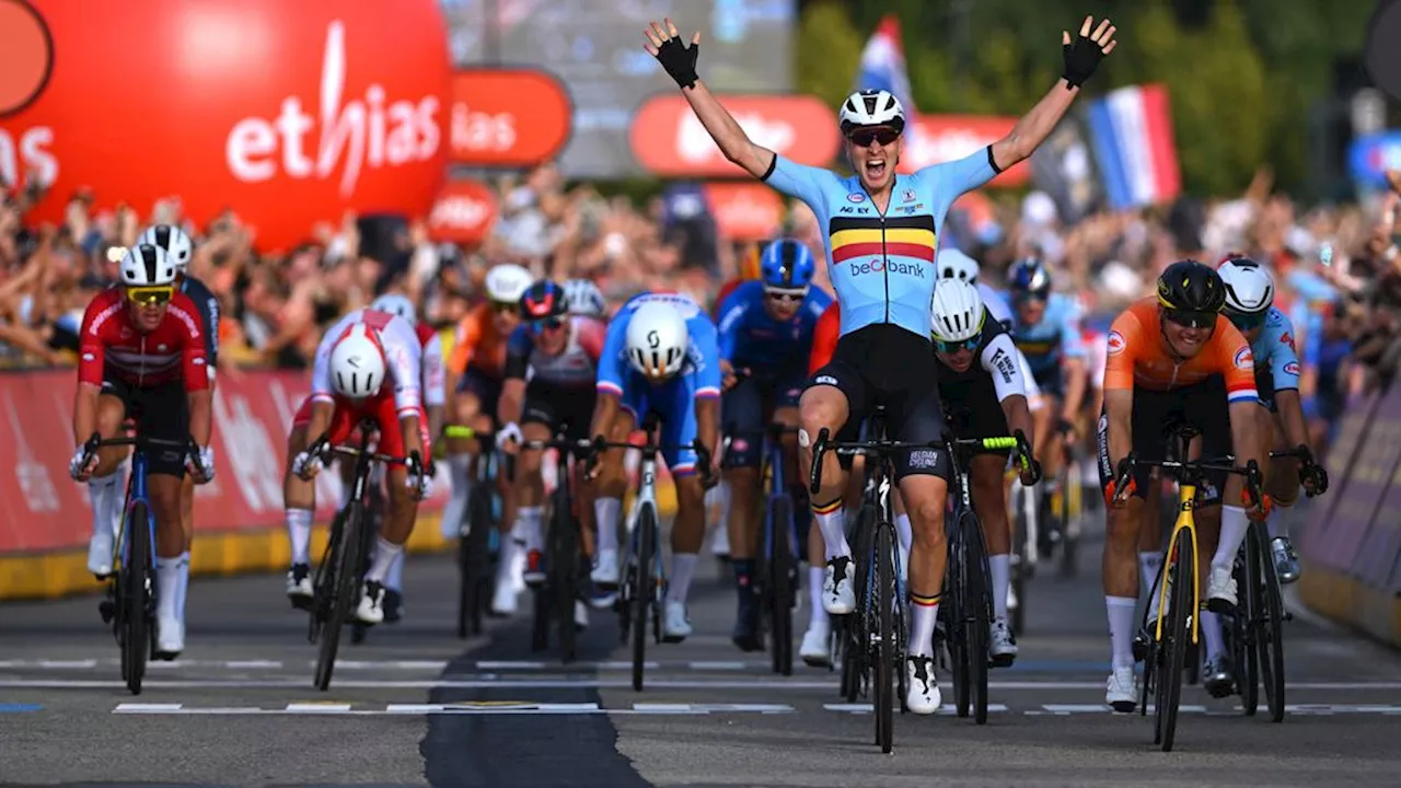 Van der Poel kleurt EK op kasseien, maar Belg Merlier klopt Kooij in sprint