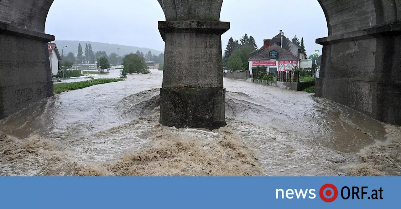 Katastrophengebiet: Starkregen führt zu Überschwemmungen in Österreich