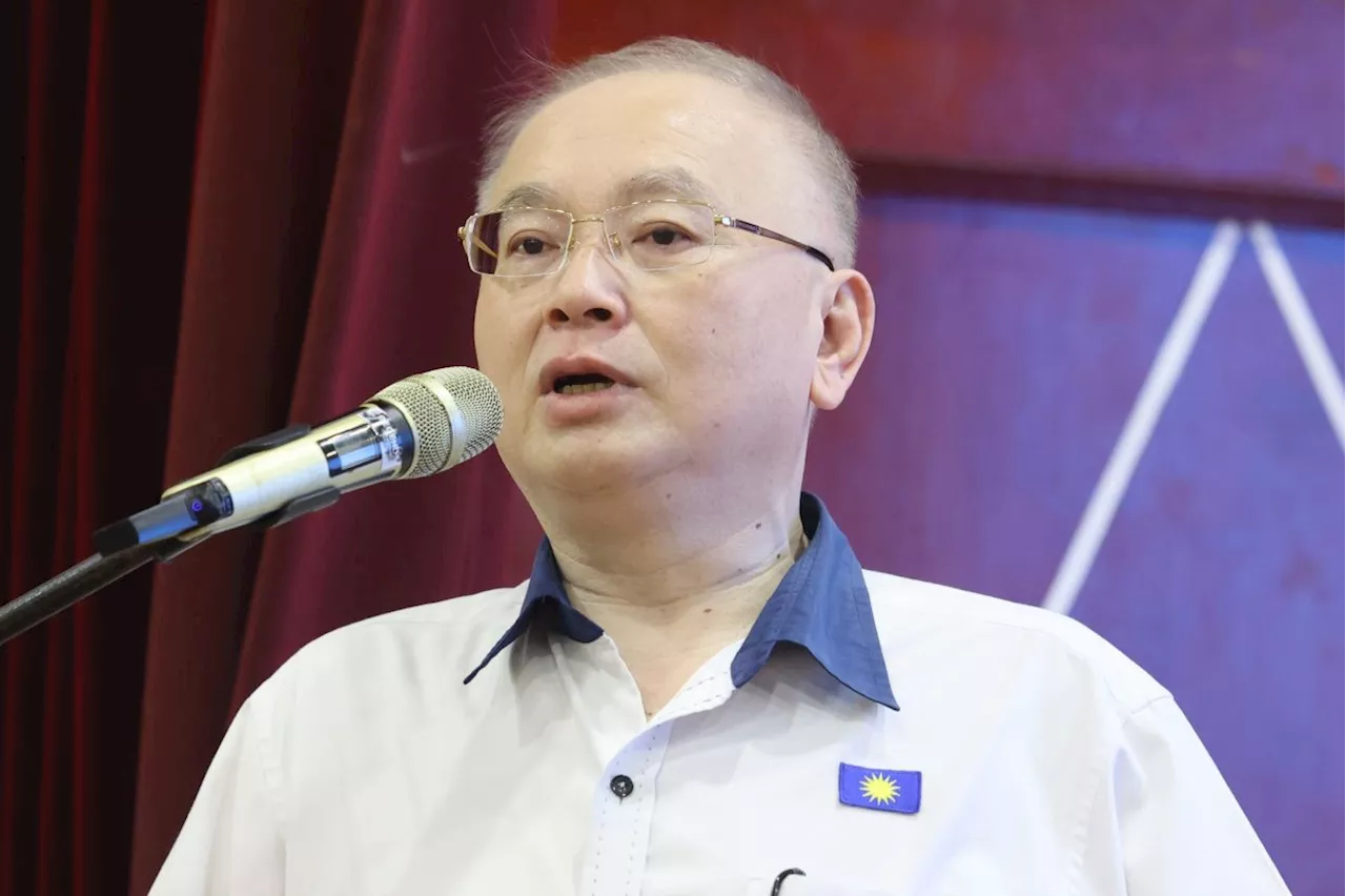 Dr Wee affirms BN's stance on mandatory halal certification