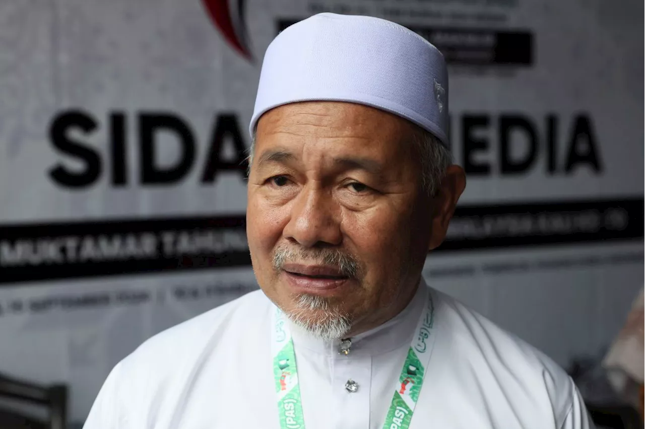 PAS to retain loyalty oath even after adopting anti-party hopping rules