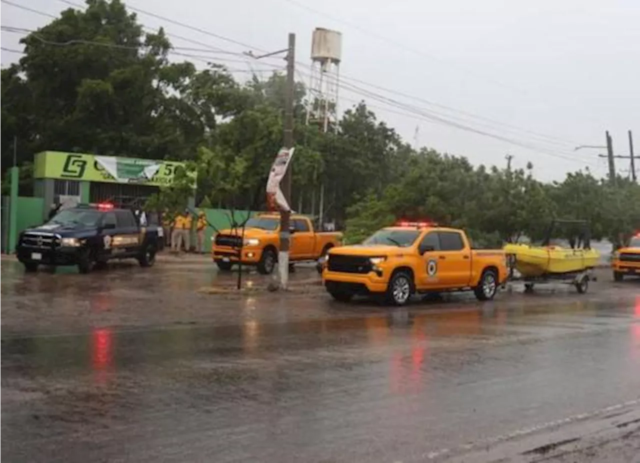 Autoridades evacuan a 195 habitantes al norte de Sinaloa