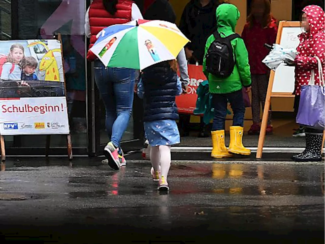 Von Unwetter betroffene Schüler automatisch entschuldigt