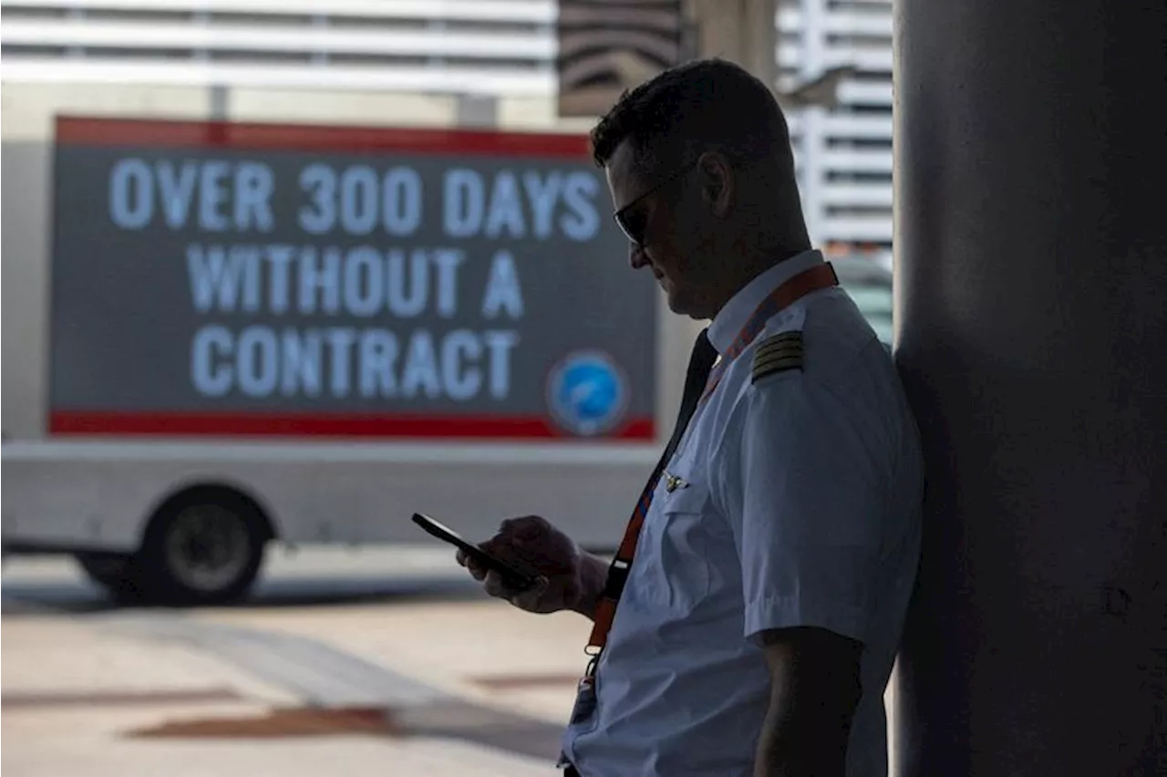 Air Canada reaches agreement with pilots union, averting strike