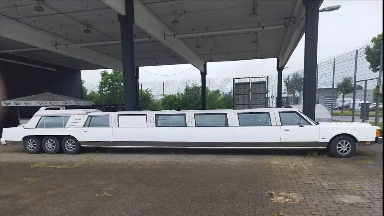 Auto ist 14 Meter lang! Längste Limo von Europa in Husum zu verkaufen