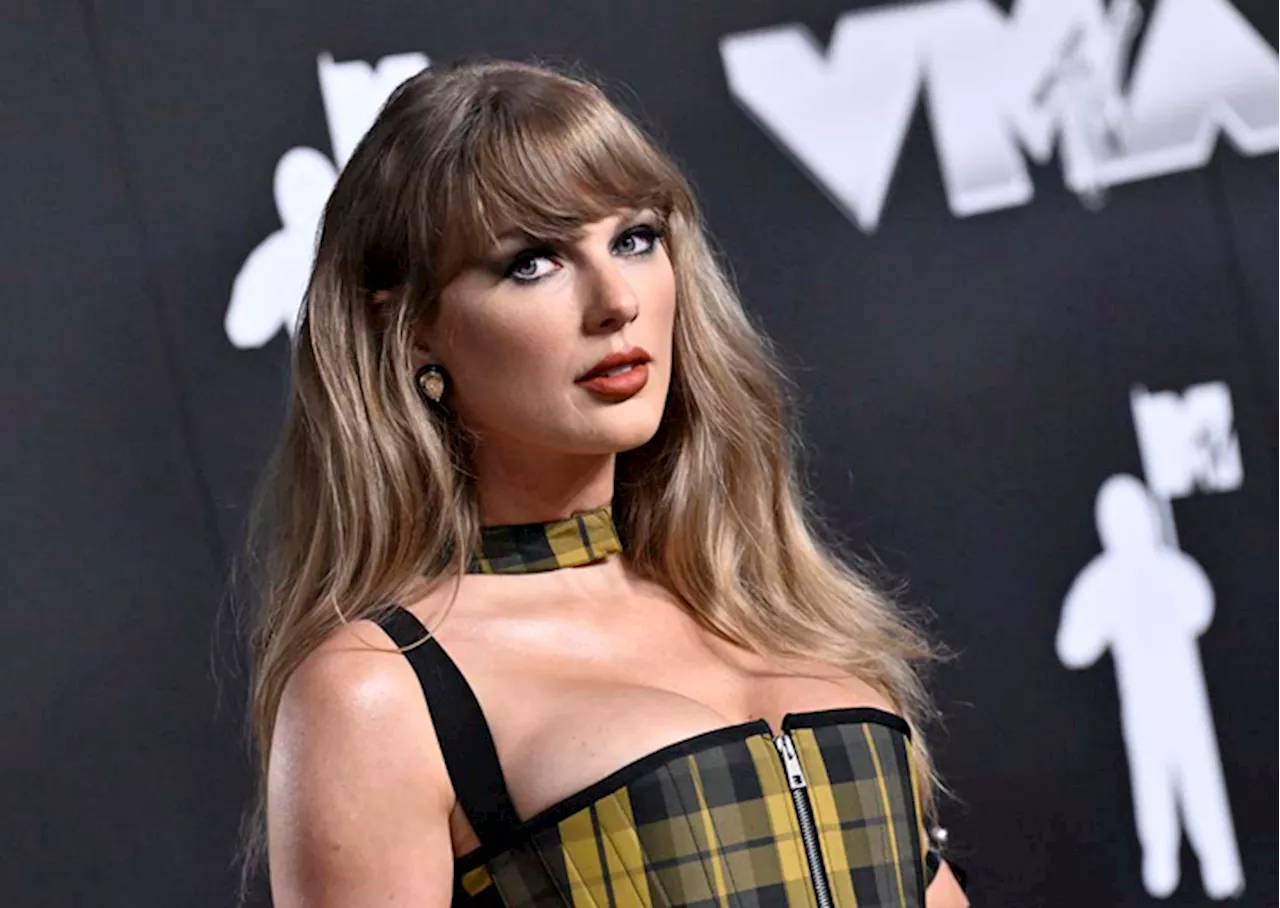 Taylor Swift wins big at MTV Video Music Awards, ties Beyoncé’s record and thanks Travis Kelce