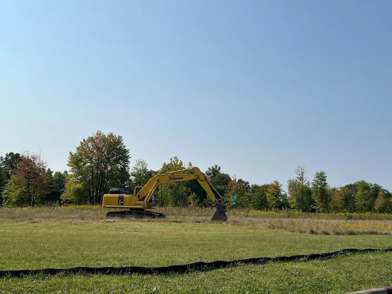 North Olmsted and Fieldstone Developers hold groundbreaking ceremony for new commercial industrial building