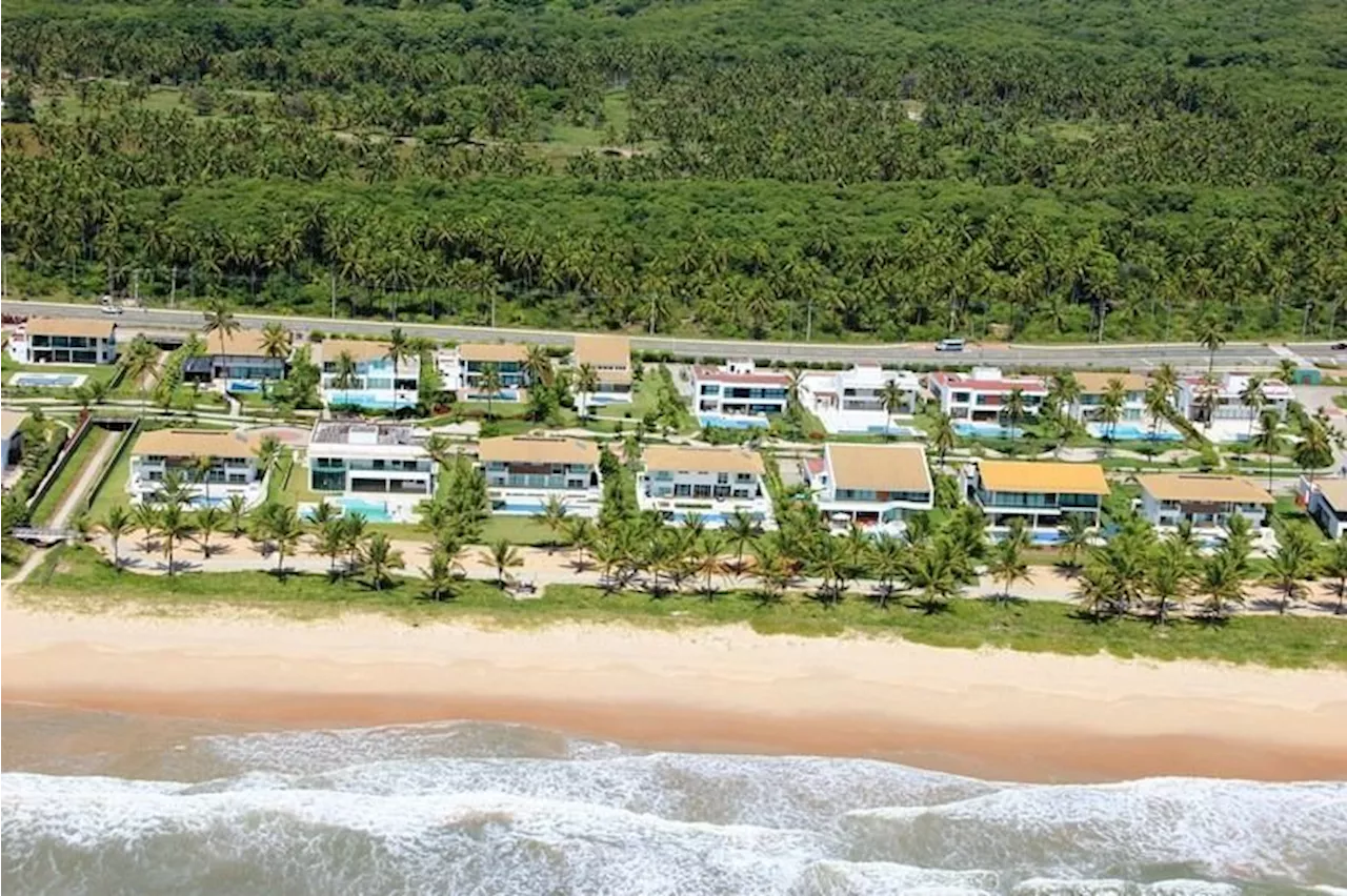 Bombeiros retomam buscas por homem desaparecido em praia do Grande Recife