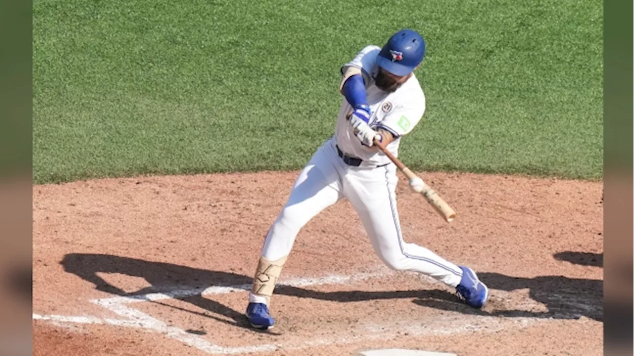 Lukes lifts Blue Jays over Cardinals 3-2; Toronto gets three-game sweep