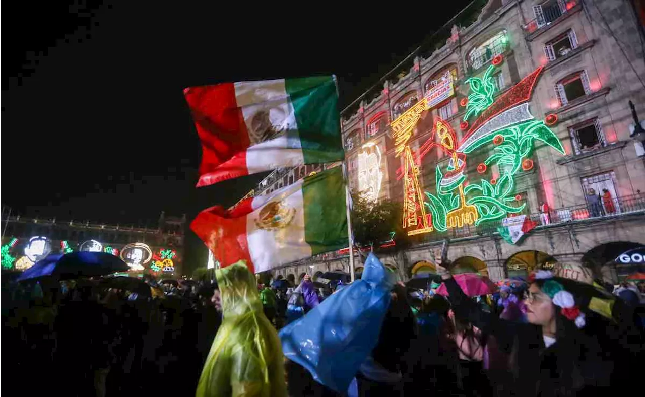 Fans de la Banda MS comienzan a llenar el Zócalo a horas de que inicie el concierto