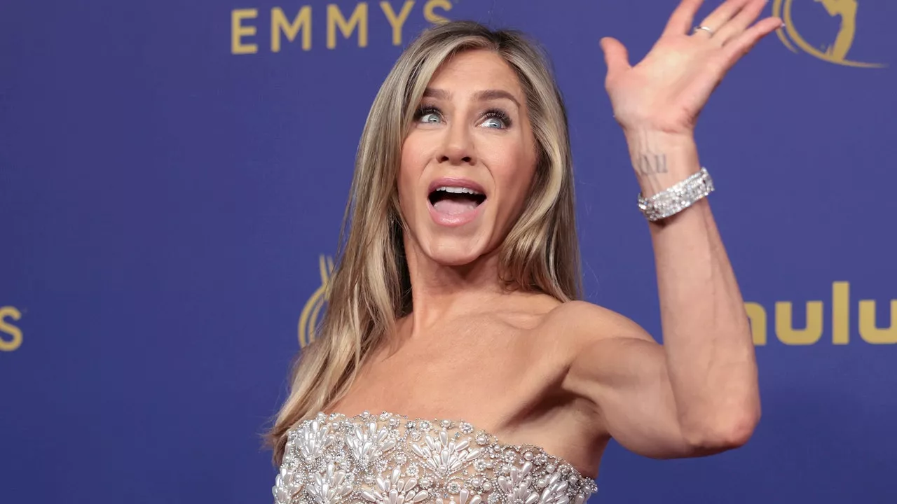 Jennifer Aniston serves casual bride at the Emmys red carpet 2024