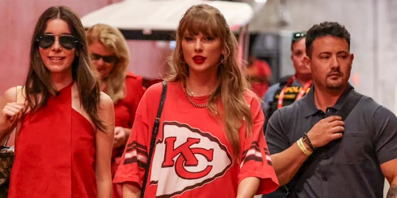 Taylor Swift Wears an Oversize Chiefs Tee As a Dress to Travis Kelce's Big Game