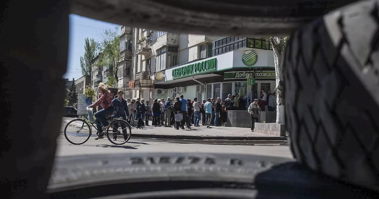 Le banche russe che hanno aperto nuove filiali in Ucraina orientale