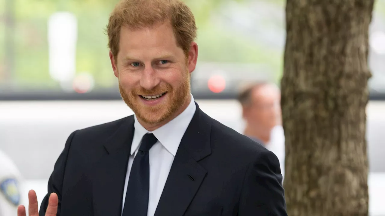 La foto de felicitación a Harry de la Casa Real que no gustará a Meghan