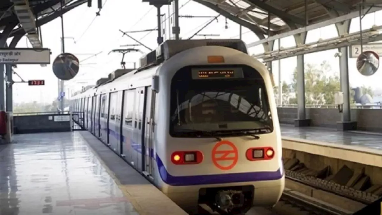 Delhi Metro: अब मेट्रो में भूल कर भी मत कर देना ऐसी गलती, 30 स्टेशनों पर सादे कपड़ों में गश्त करेगी पुलिस